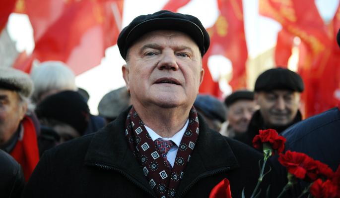 Коммунисты требуют отставки Зюганова и Рашкина