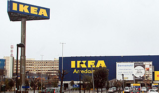  e    IKEA  