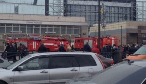 Опубликовано видео с места взрыва в метро Петербурга