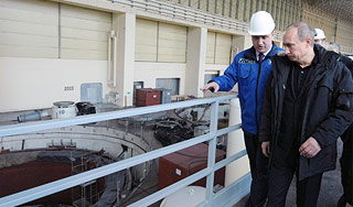 Путин запустил агрегат Саяно-Шушенской ГЭС