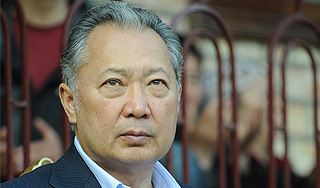 Президент Бакиев улетел из Киргизии