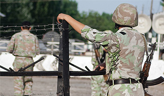 В Киргизии поймали 7 снайперов-наемников