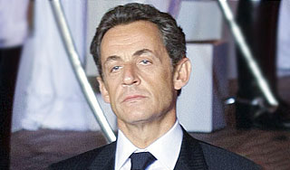 Саркози уволил правительство Франции
