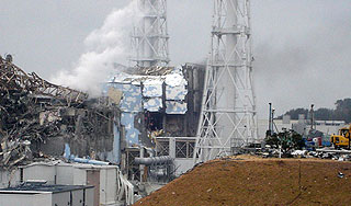 Японцы отправляют к "Фукусиме-1" танки