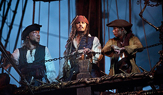 "Пираты" загнали знаменитостей на остров