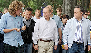 Путин ответил на вопросы "Селигера"