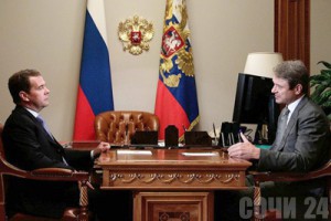 Президент РФ Дмитрий Медведев и губернатор Краснодарского края Александр Ткачев