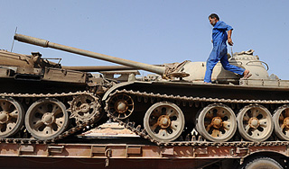 Ливия отказалась от российского оружия