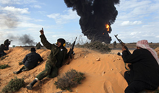 Снайперы Каддафи удержали Сирт