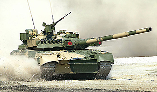 Генерал раскрыл слабость Т-90 и "Смерчей"