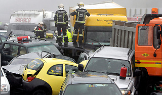 В Германии столкнулись 52 автомобиля