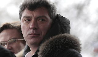 Немцов и Чирикова присягнули Макфолу