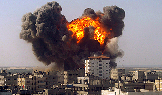 Израиль разбомбил офис Russia Today в Газе