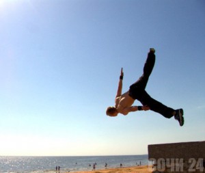 На пляже «Ривьера» выступят паркурщики и воздушные гимнасты. Фото: tracers.ucoz.ru